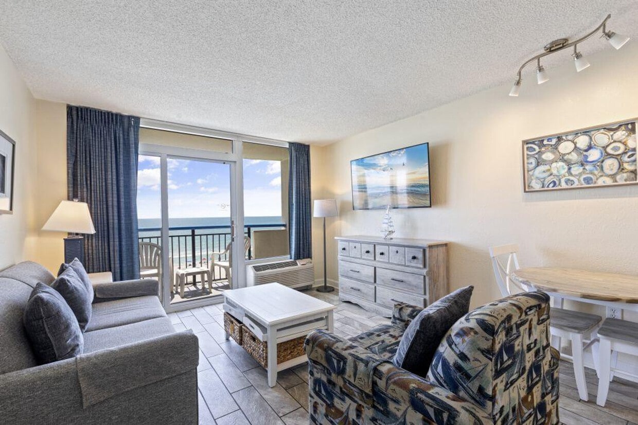 Primary Photo - 2300 N Ocean Blvd