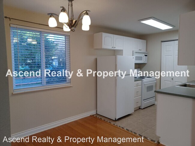 Foto del edificio - 1 br, 1 bath House - 14095 SW Walker Rd #71