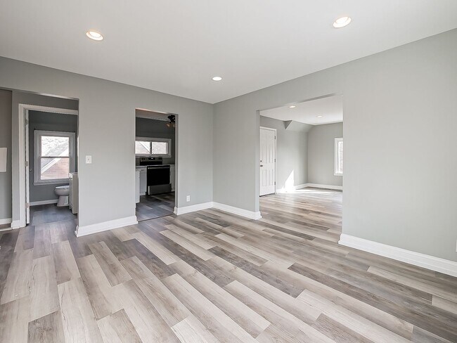 Foto del edificio - 11-13 MOHAWK RD