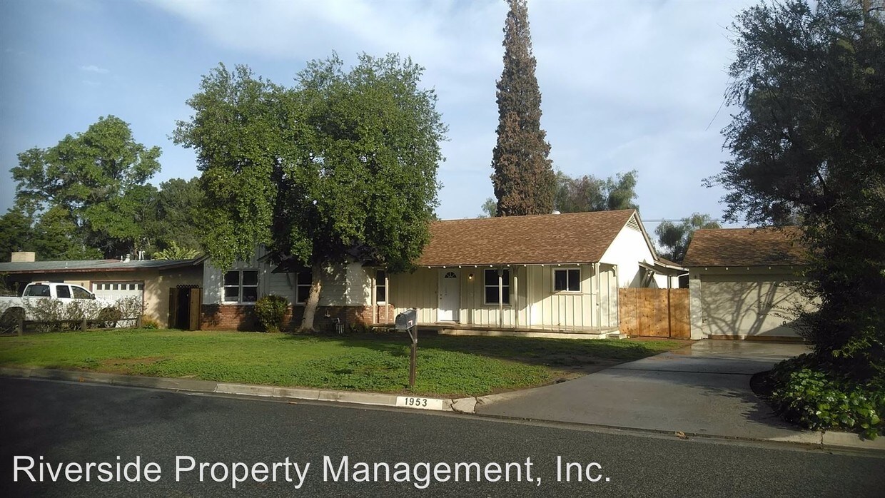 Primary Photo - 4 br, 2 bath House - 1953 Prince Albert Dr