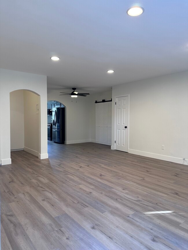 Foto del edificio - 617 N Garfield Ave