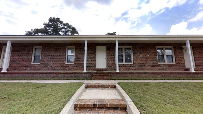 Building Photo - 279 Crabapple Cir