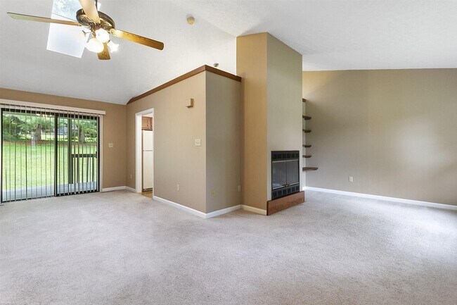 Foto del edificio - 305 Cherokee Dr