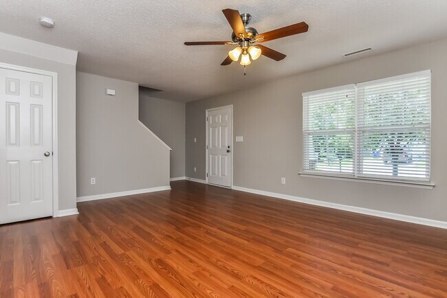 Building Photo - 3805 Hopper St