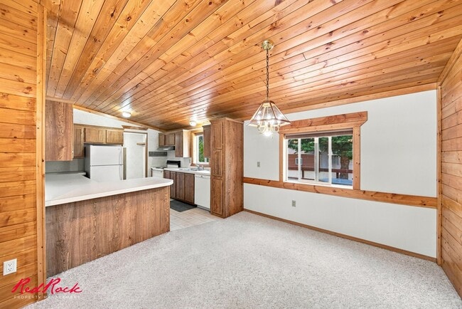 Building Photo - 408 Harmony Dr