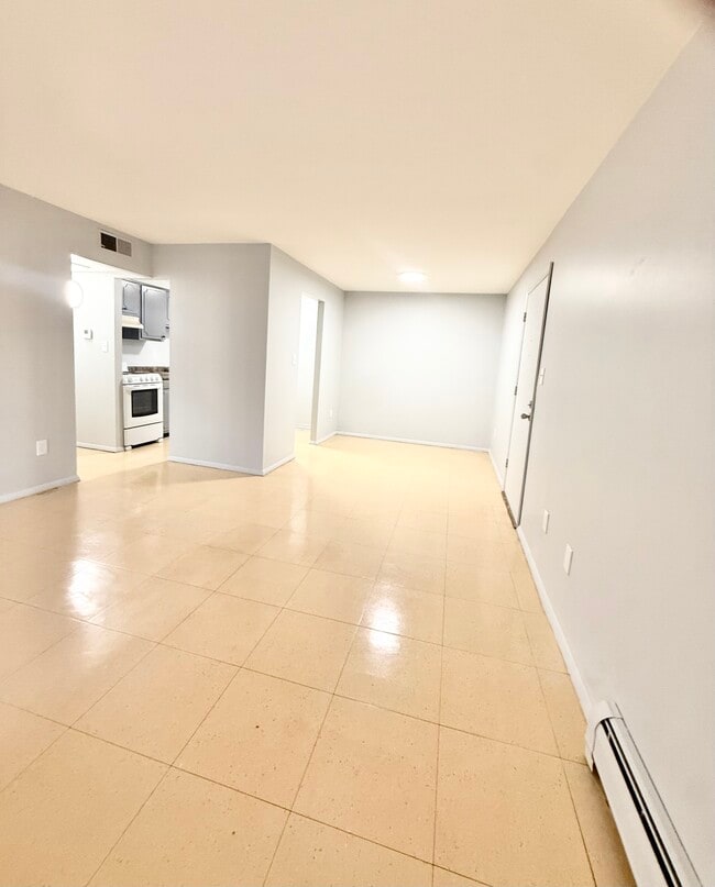 Photo - 2971 Four Towers Dr Apartment