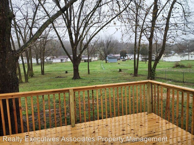 Foto del edificio - 3 br, 2 bath House - 519 Arthur Ave