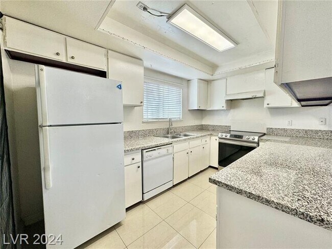 Foto del edificio - 3265 Arville St