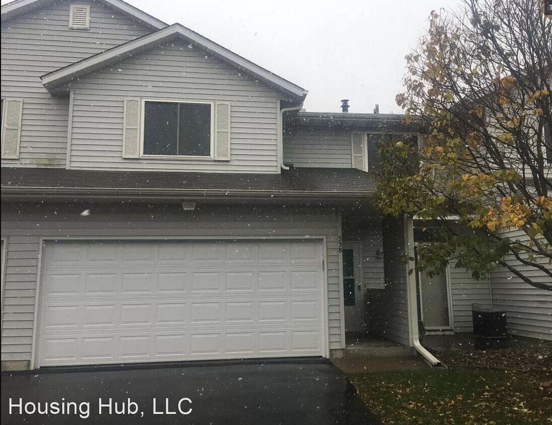 2 br, 3 bath House 538 Roundhouse Street House for Rent in Shakopee