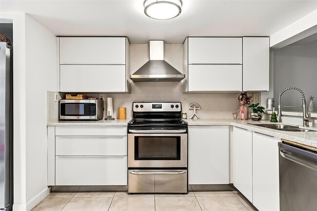 Photo - 787 NW 91st Terrace Townhome