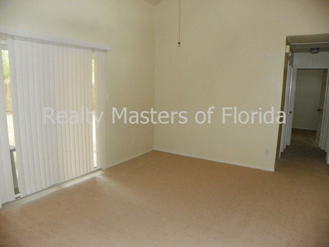 Foto del edificio - 8174 Crystal Wells Pl