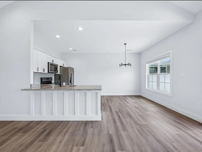 Foto del edificio - 2625 Scottsville Rd