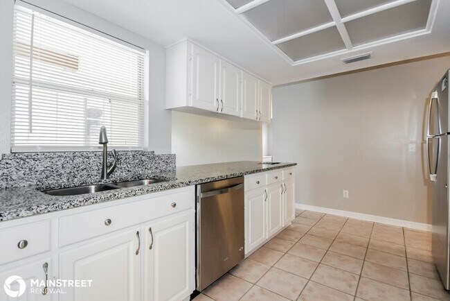 Foto del edificio - 17813 Fallowfield Dr, Lutz, FL 33549