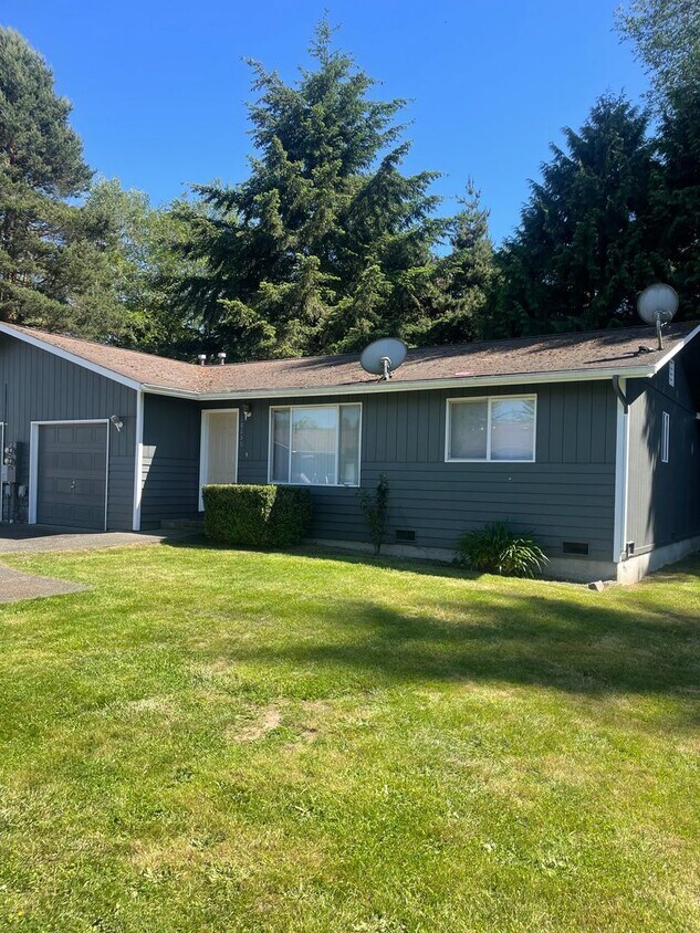 18056 154th St SE Unit 18056, Monroe, WA 98272 Room for Rent in