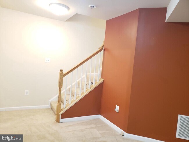 Foto del edificio - 1131 Wilberforce Ct