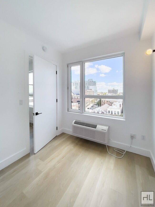 Building Photo - Crown Heights / Brooklyn / Sunlit 1-Bed 1-...