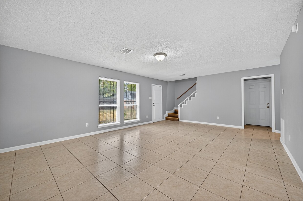 Primary Photo - 13314 Townwood Dr