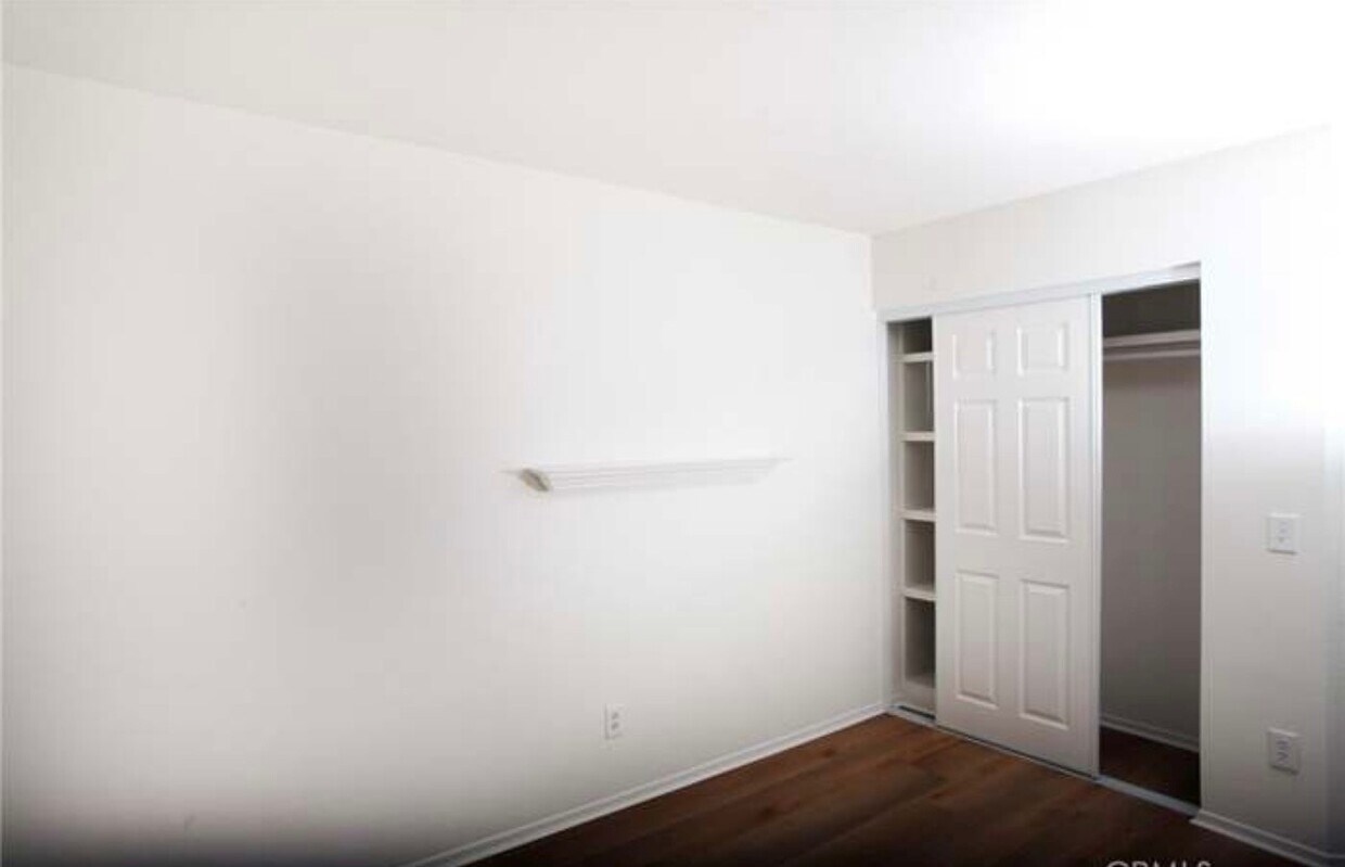 Foto del edificio - 1024 N Turner Ave