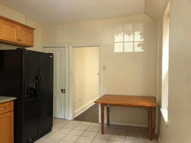 Foto del edificio - Fantastic 4 Bedroom/ 1 Bath Renovated Home...