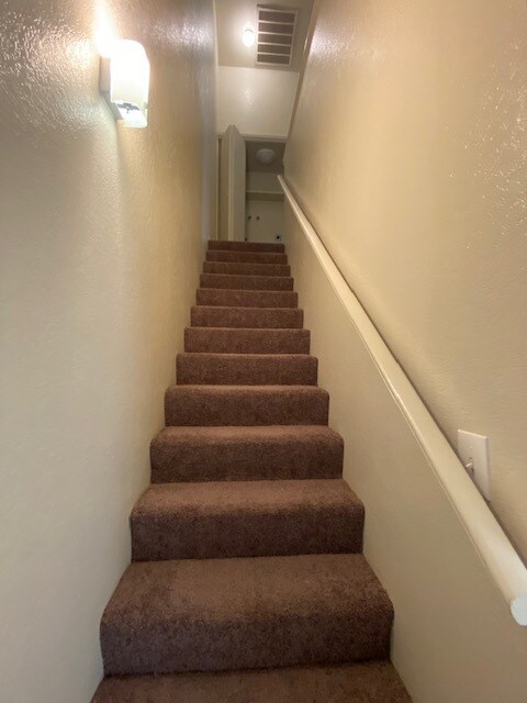 Foto del edificio - 4781 N Polk Ave