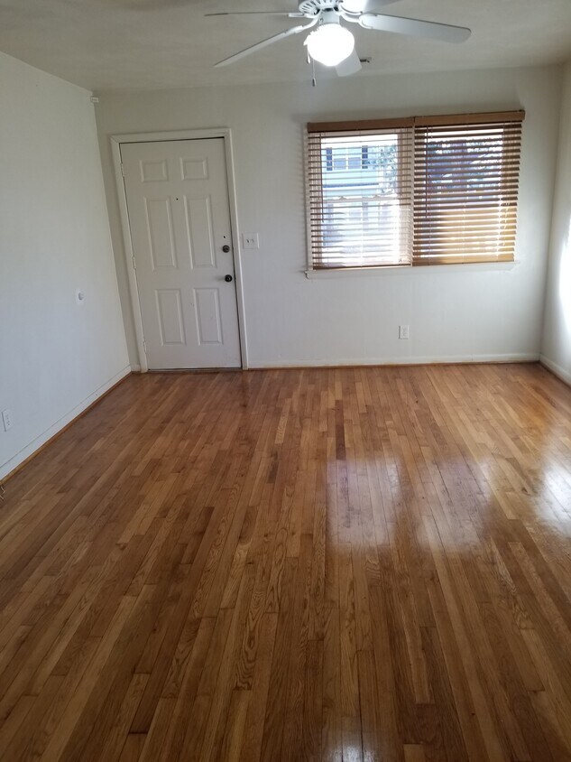 1522 Linden Ave, Chesapeake, VA 23325 House for Rent in Chesapeake