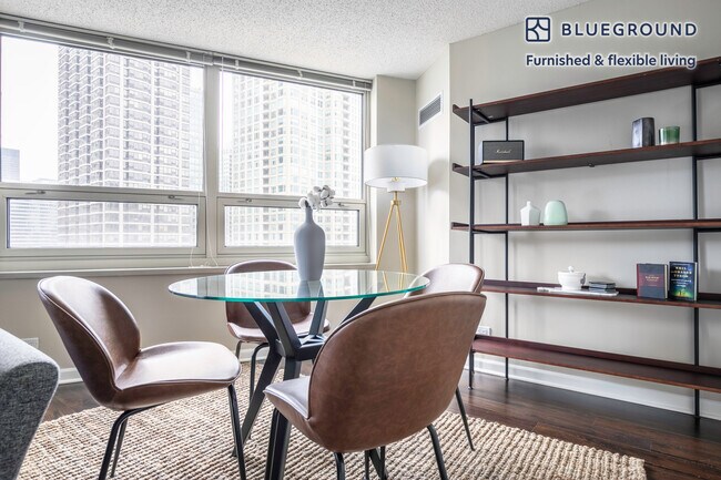 Foto del edificio - 750 N Rush St