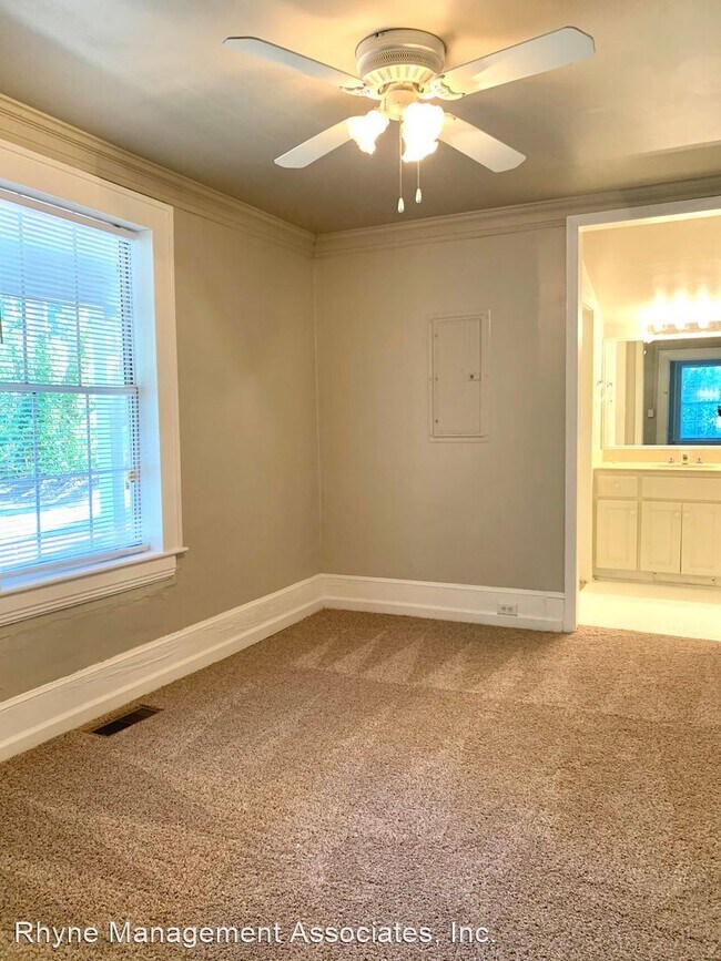 Building Photo - 3 br, 1 bath House - 2405 Kilgore Avenue