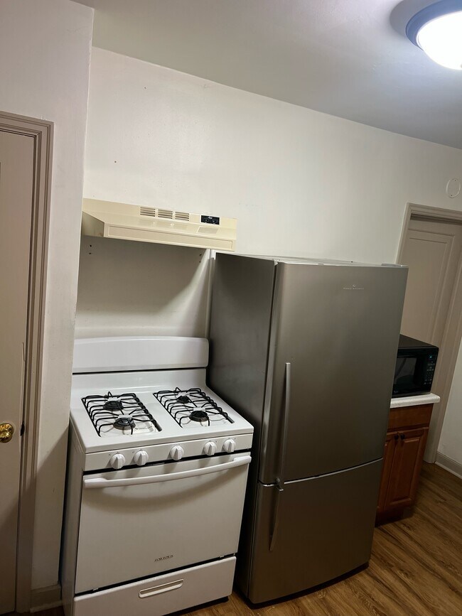 Foto del edificio - 4325 N Thomas Ave