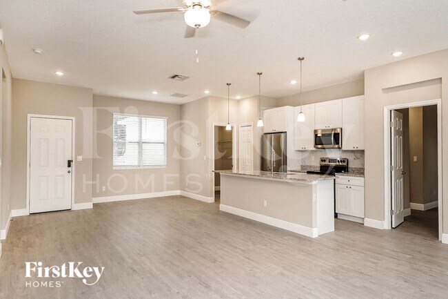 Foto del edificio - 674 Tobias St