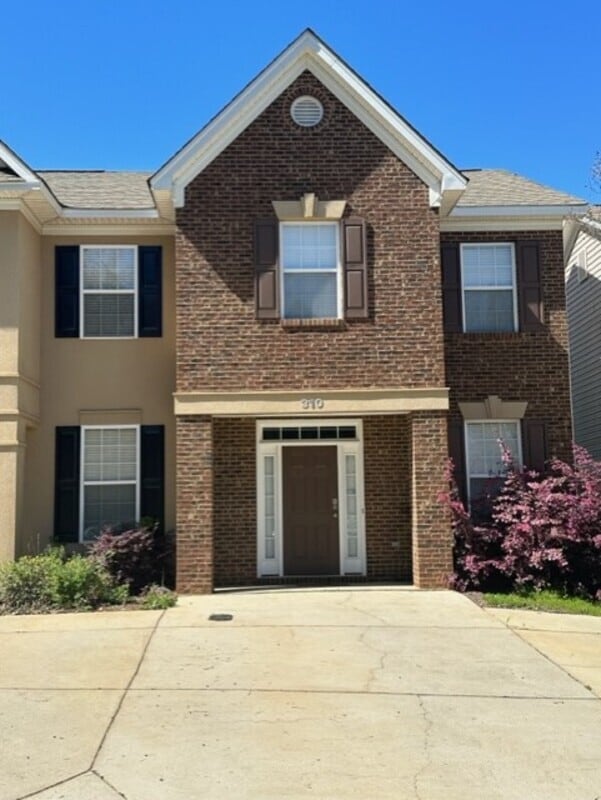 Building Photo - 310 Irvine Ct