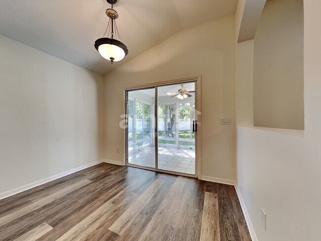 Building Photo - 408 Corklan Ct