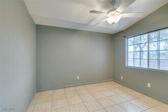 Building Photo - 7782 Top Hat Ave