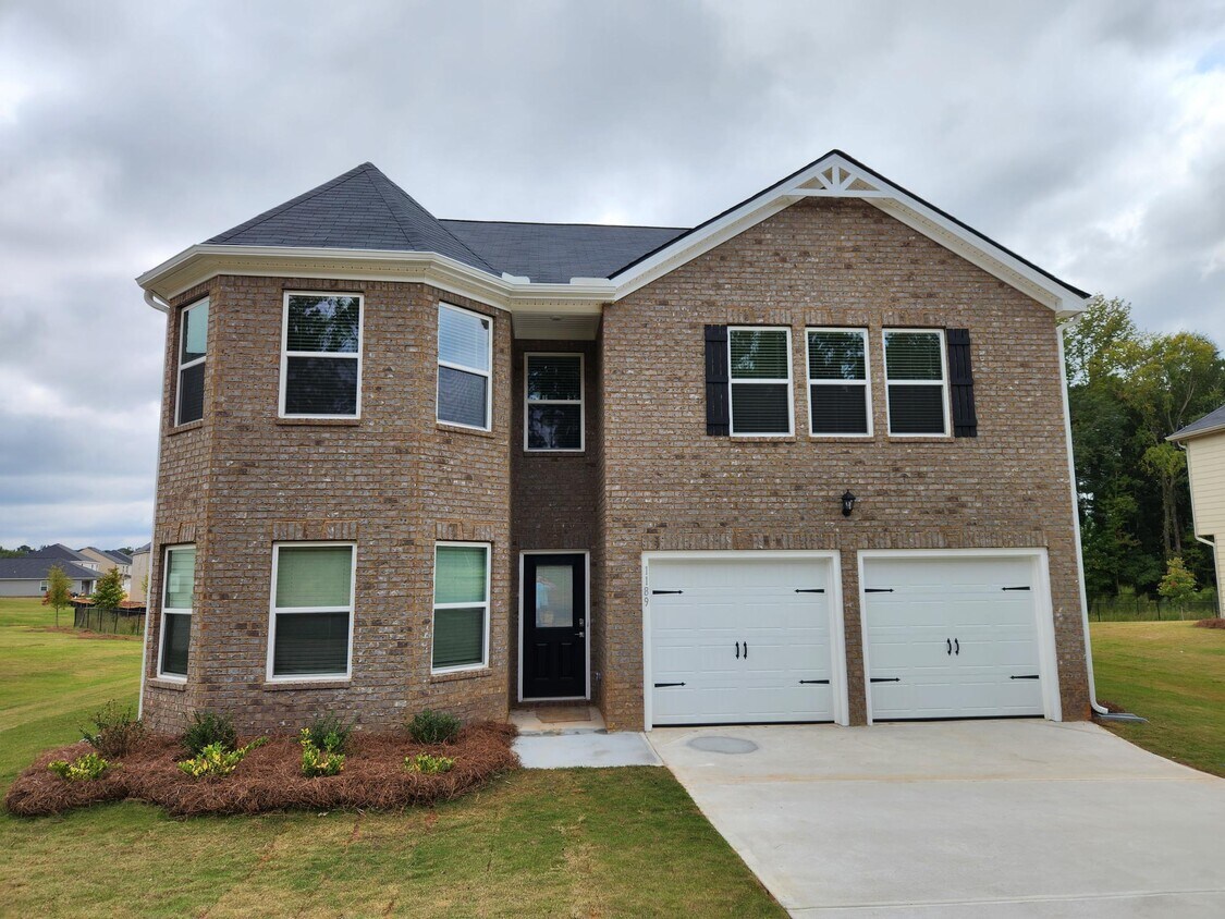 Primary Photo - 1189 Bluecoat Cir