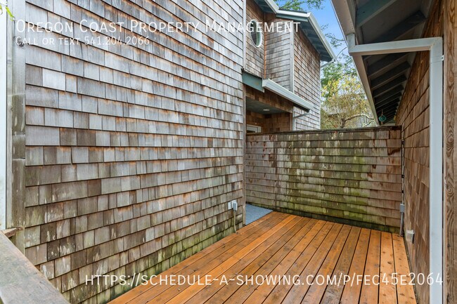 Foto del edificio - 4626 SE 51st St