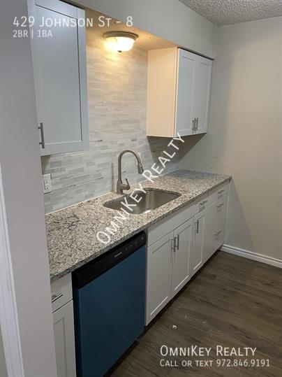 Building Photo - 429 Johnson St