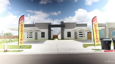 Building Photo - 24 Campeche Dr