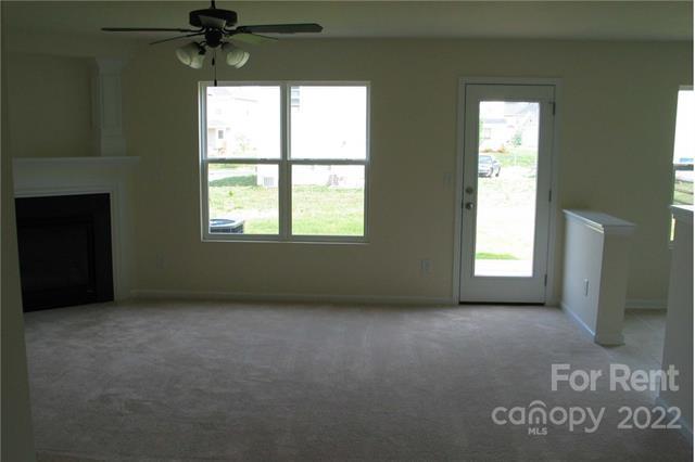 Foto del edificio - 8411 Rolling Meadows Ln