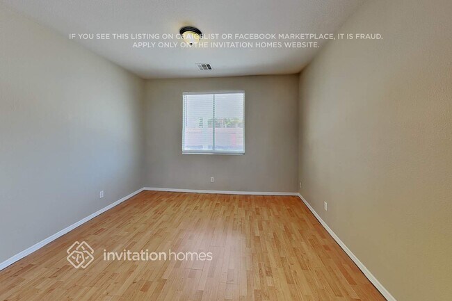 Foto del edificio - 9564 Flying Eagle Ln