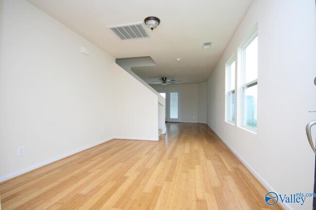 Foto del edificio - 3089 Castlecreek Dr SW