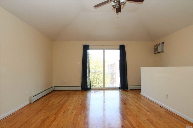 Building Photo - 122-14 9th Ave