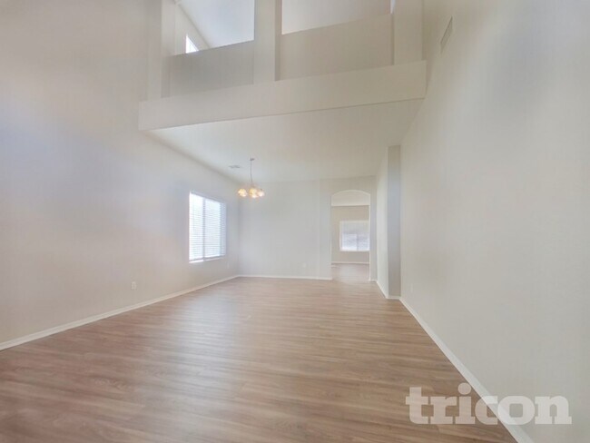 Foto del edificio - 25825 W Crown King Rd