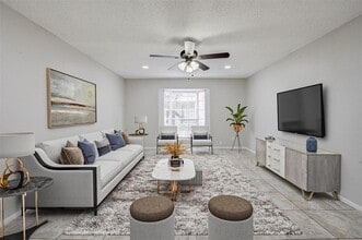 Building Photo - 7900 Westheimer Rd