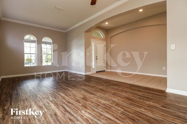 Building Photo - 7727 Stoney Hill Dr