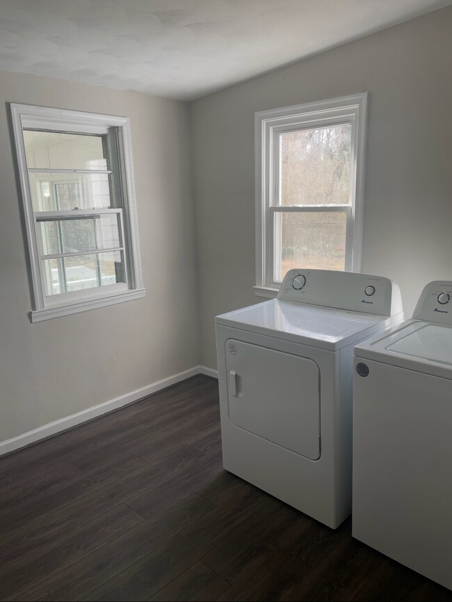 Foto del edificio - 2221 Florida Ave