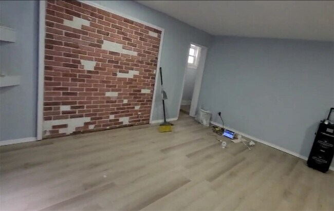 Foto del edificio - 521 W 2nd St