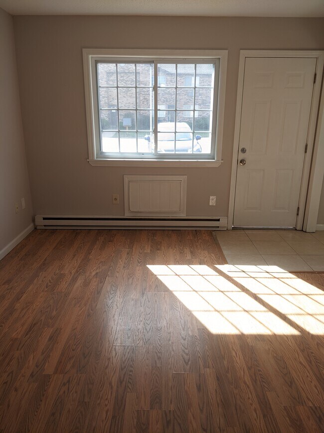 Foto del edificio - 1368 Meriden Rd