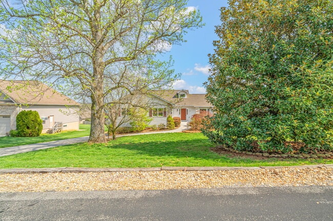 Building Photo - 318 Cheestana Way