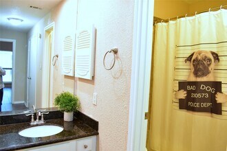 Building Photo - 11711 Memorial Dr