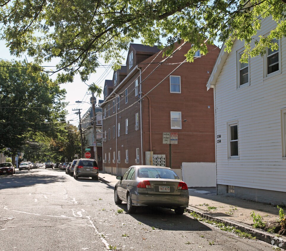 Building Photo - 111 Sciarappa St