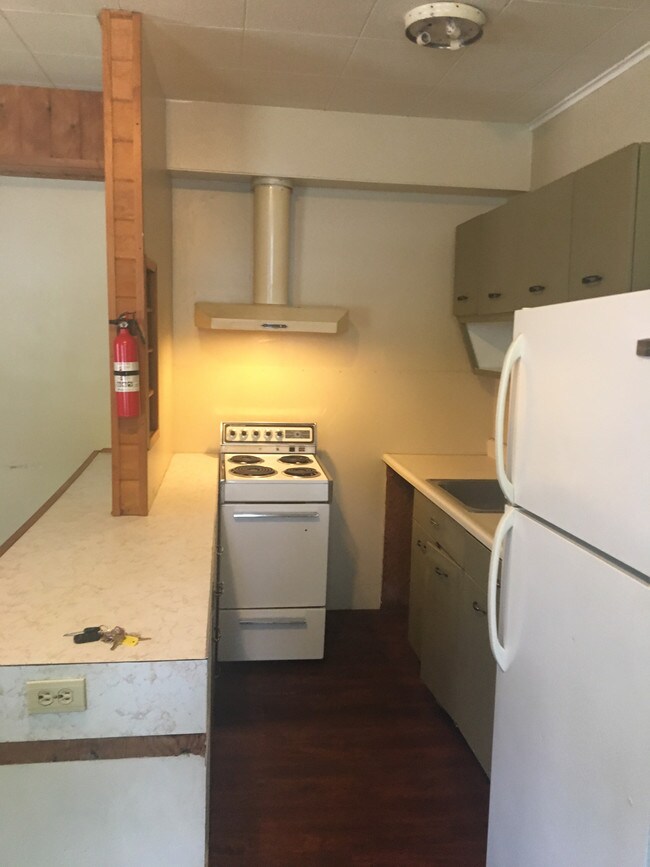 Foto del edificio - 323 Pleasant St